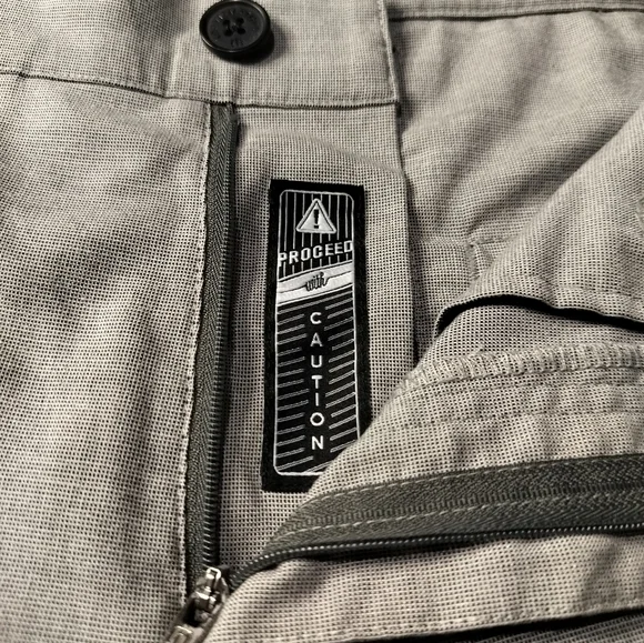 Travis Mathew Men's Golf  Straight Leg Gray Pants Sz 30, (Measures 32×32). - Picture 6 of 11